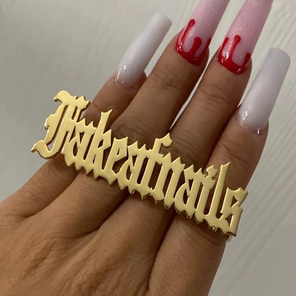 Anello con nome personalizzato - Initial Ring Custom recensione e prezzo
