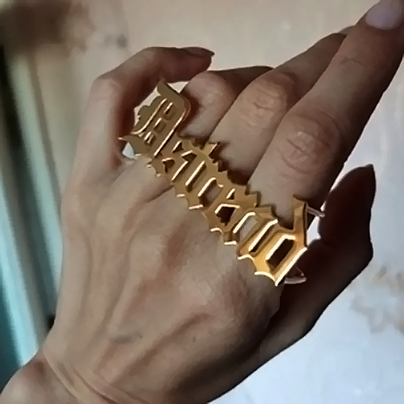 Anello con nome personalizzato - Initial Ring Custom recensione e prezzo